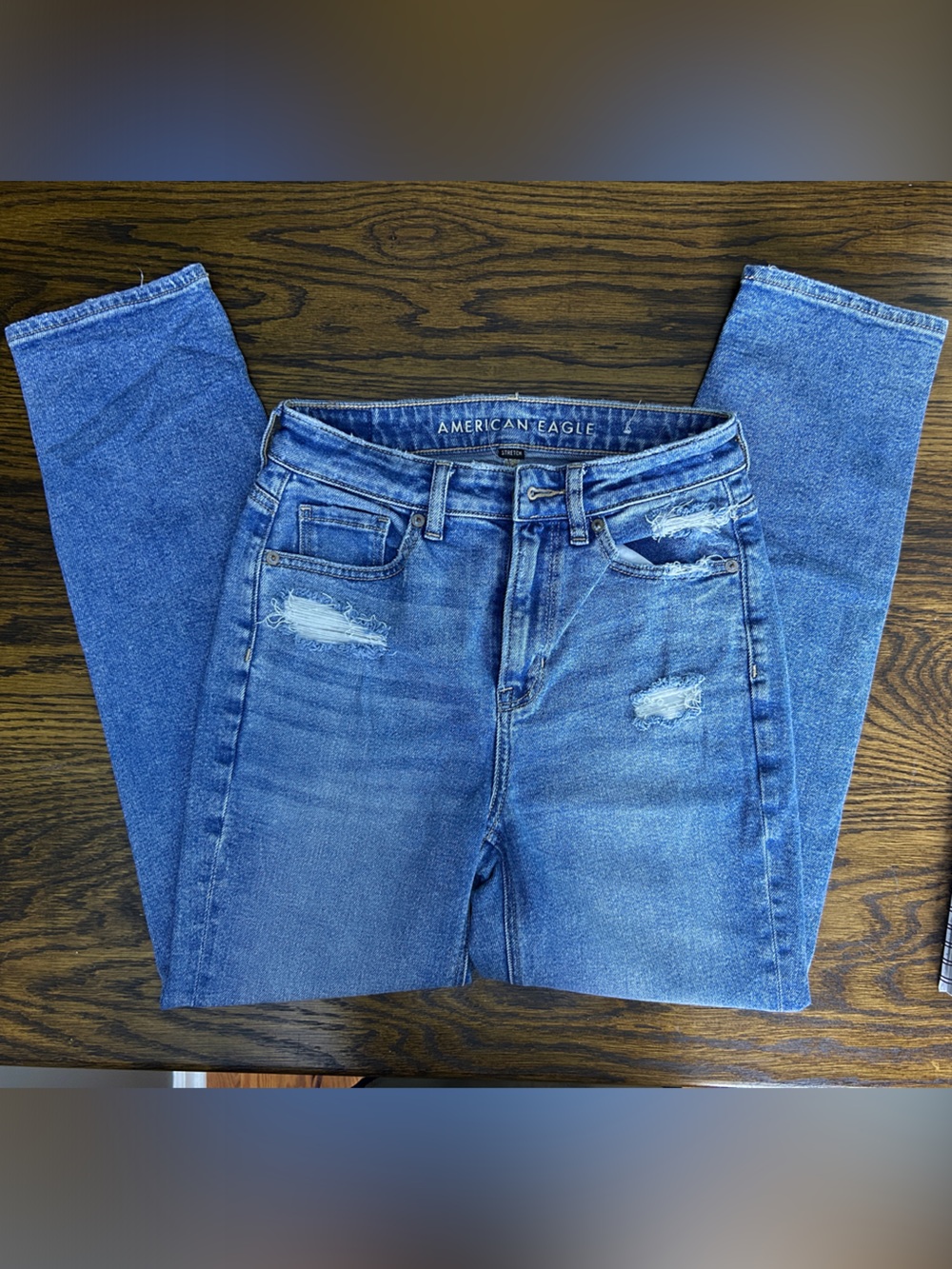 American Eagle Outfitters Light Blue High-Rise Straight Leg Ripped Jeans